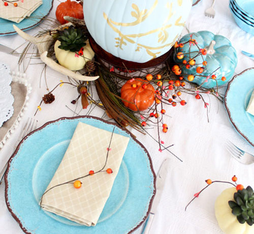 A Simple Fall Tablescape Your Guests Will Adore
