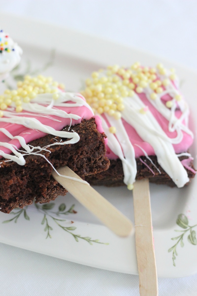 Brownie Popsicles - Passion For Baking :::GET INSPIRED