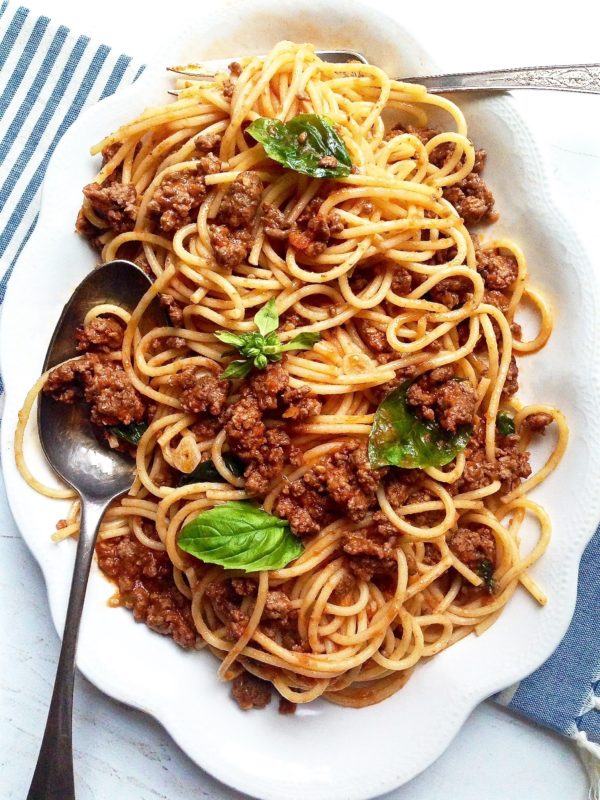 Need a Quick Dinner? Check Out Curtis Stone's Delicious Pasta Bolognese ...